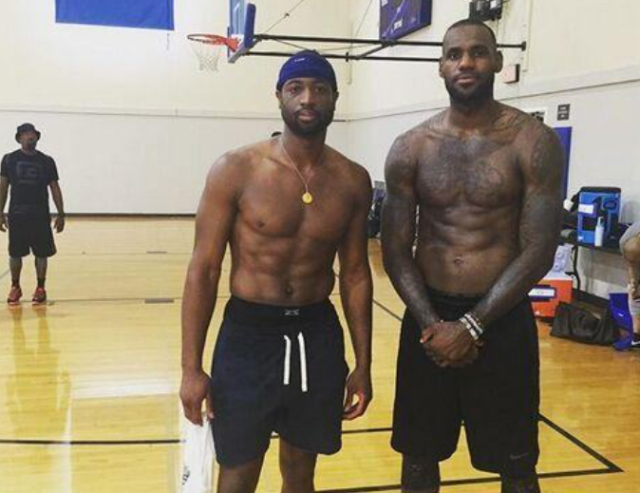 夹击持球 夹击持球